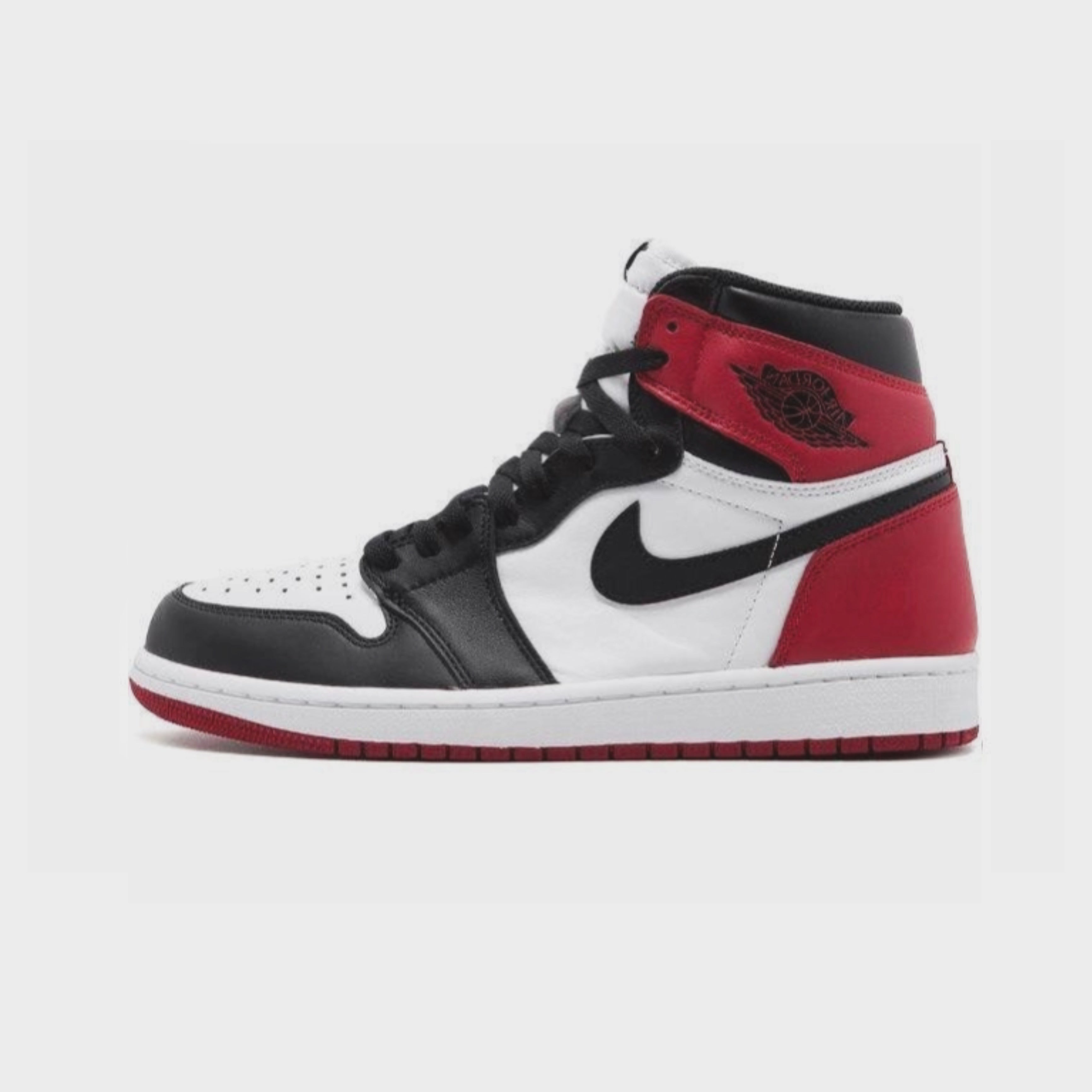 Air Jordan 1 Retro High Satin Black Toe